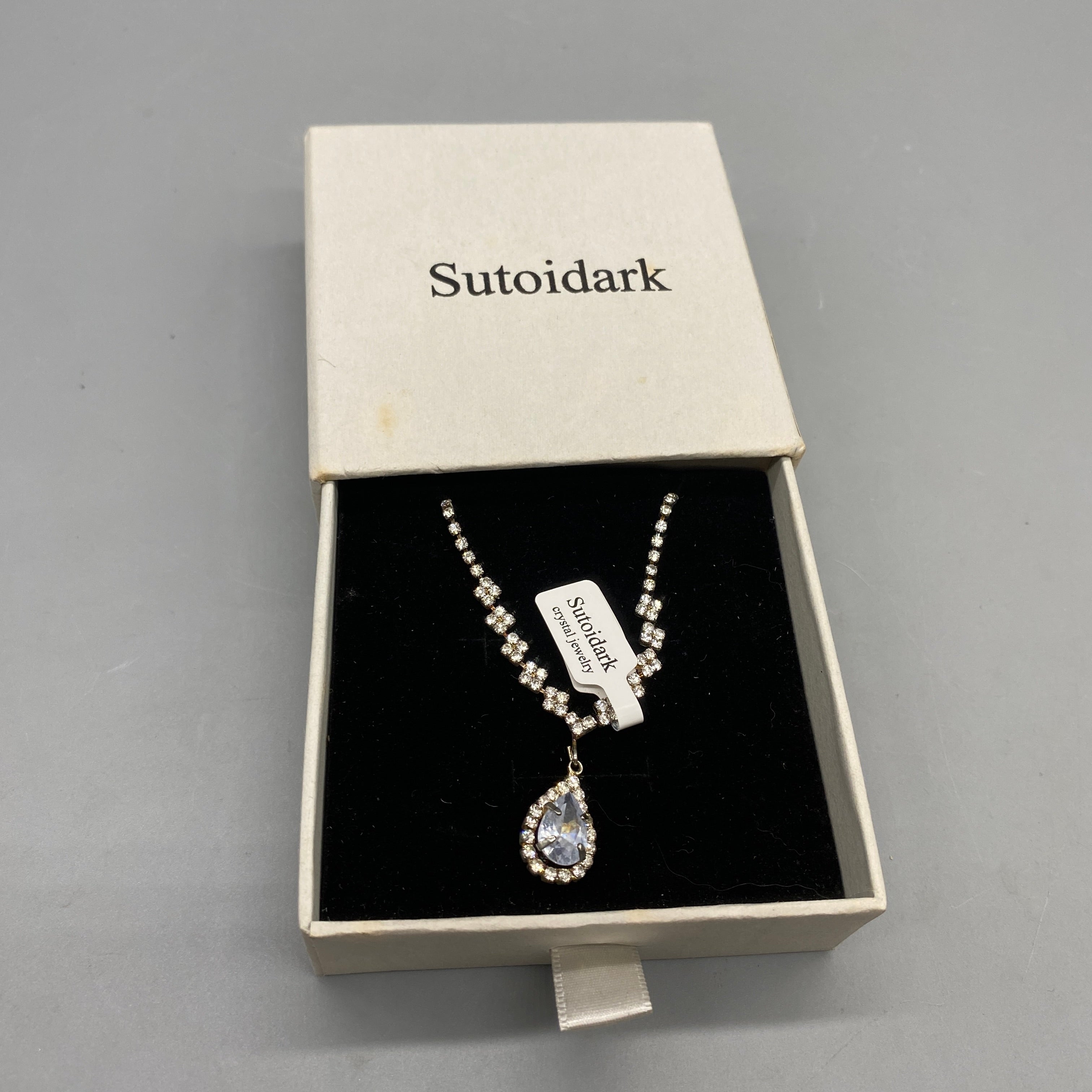 Sutoidark Crystal women's necklace, the first choice for gifts