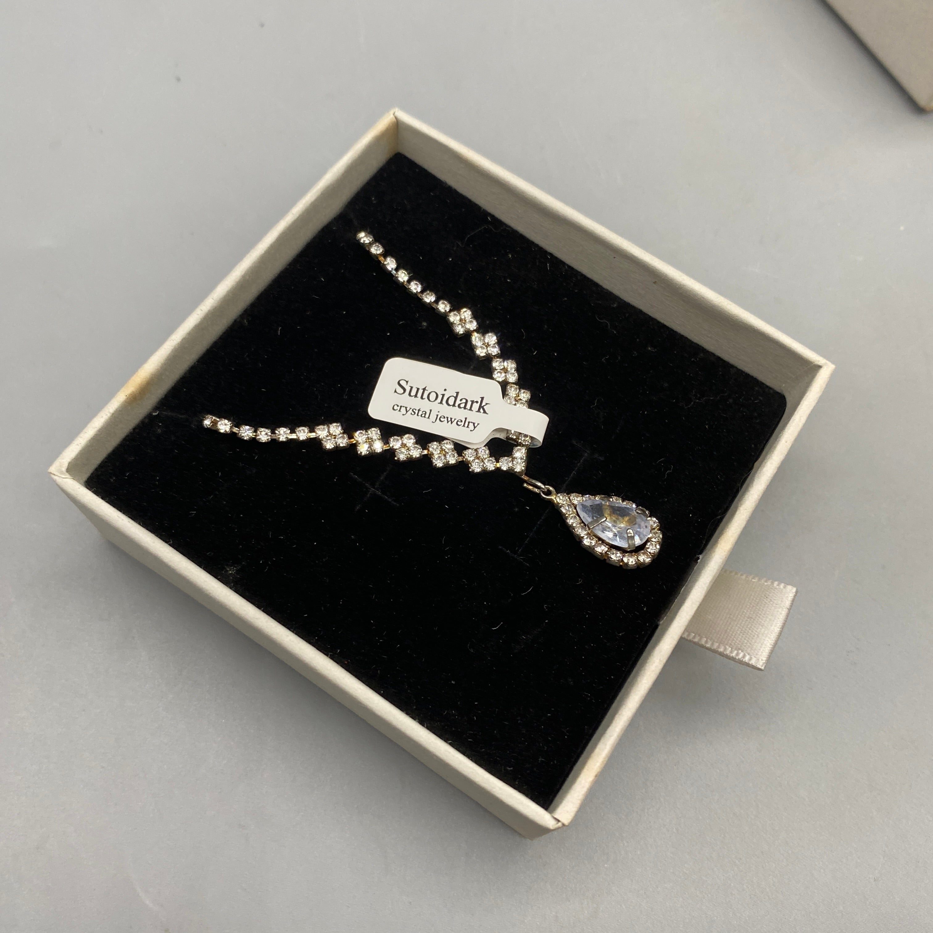 Sutoidark Crystal women's necklace, the first choice for gifts