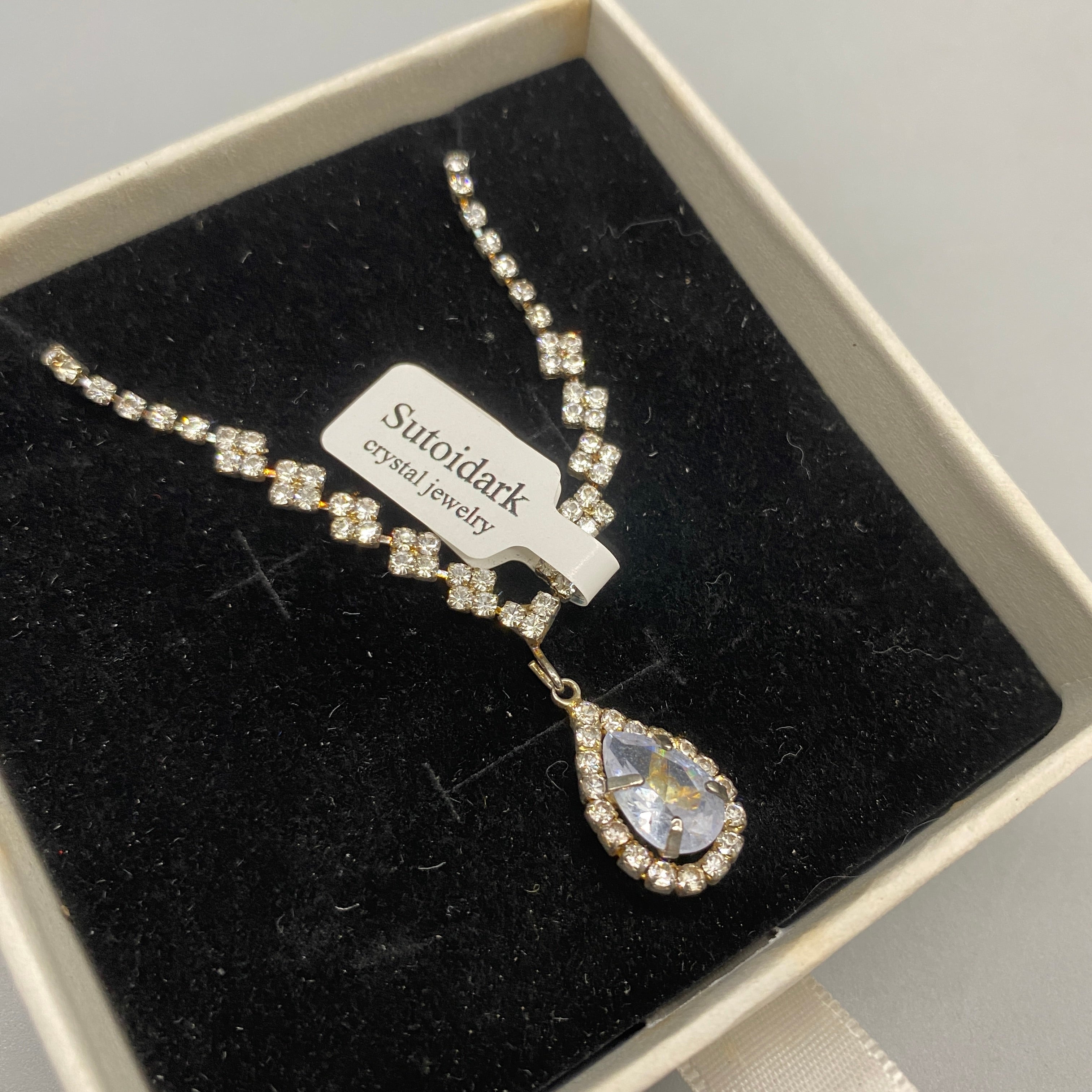 Sutoidark Crystal women's necklace, the first choice for gifts